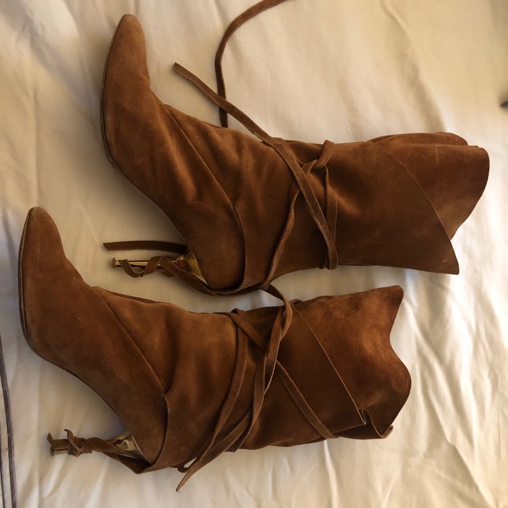 Suede boots
